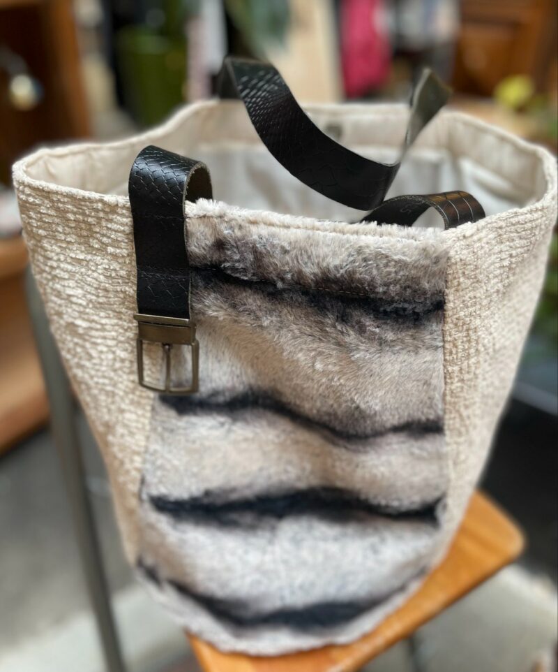 KINIKINI sac cabas XL bouclette fourrure